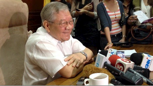 DEFENDING WAY KURAT: Speaker Belmonte says Rep Manuel Zamora is an ordinary Joe. Rappler photo