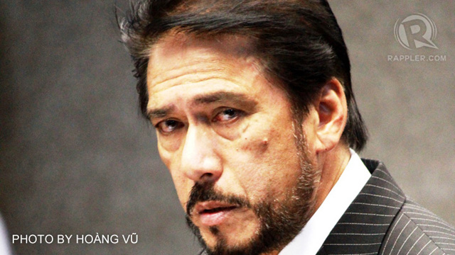 Sotto delivering his turno en contra speech