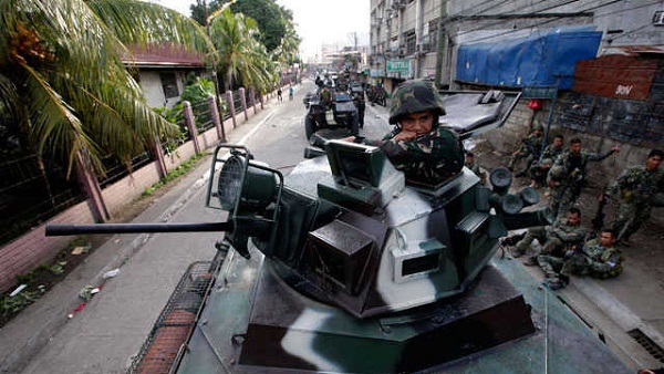 MILITARY ZONE. Soldiers in Zamboanga City. Photo by EPA