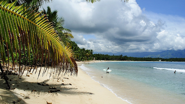 Unspoiled white beaches: Mindanao