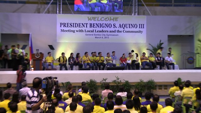 INSENSITIVE? President Benigno Aquino III attends sorties in Mindanao to endorse his slate while Sabah conflict is ongoing. Photo by Franz Lopez.