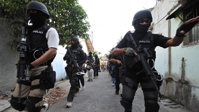 Indonesian Police Shoot Dead Suspected Islamic Militant