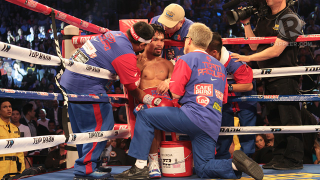 manny-pacquiao-corner-mike-young-20131124.jpg